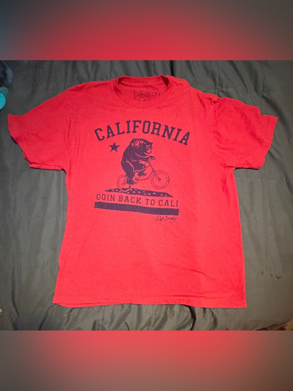 Riot Society - Red California T-Shirt size large